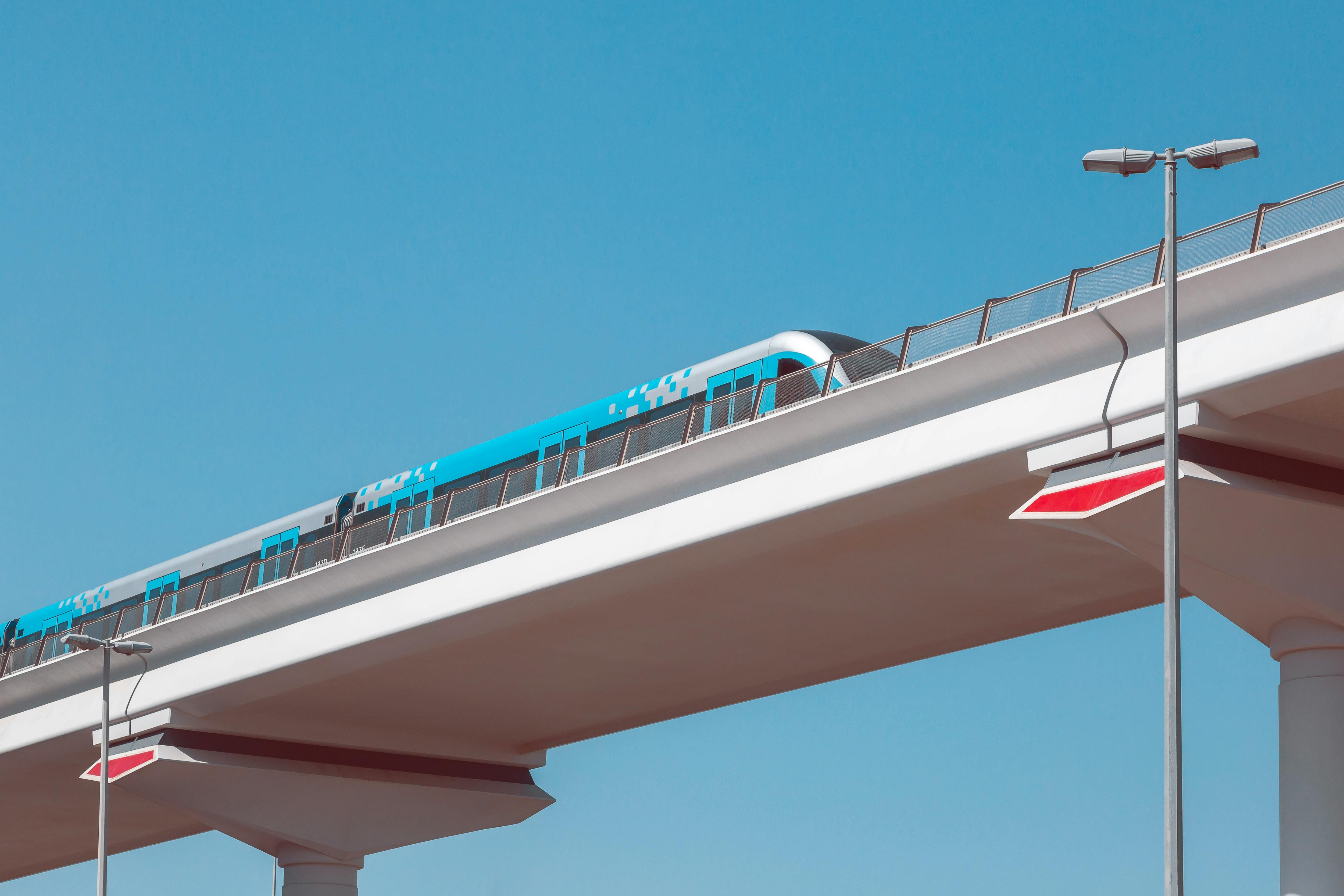 128,000 Millionaires on the Move: Where Are They Going?